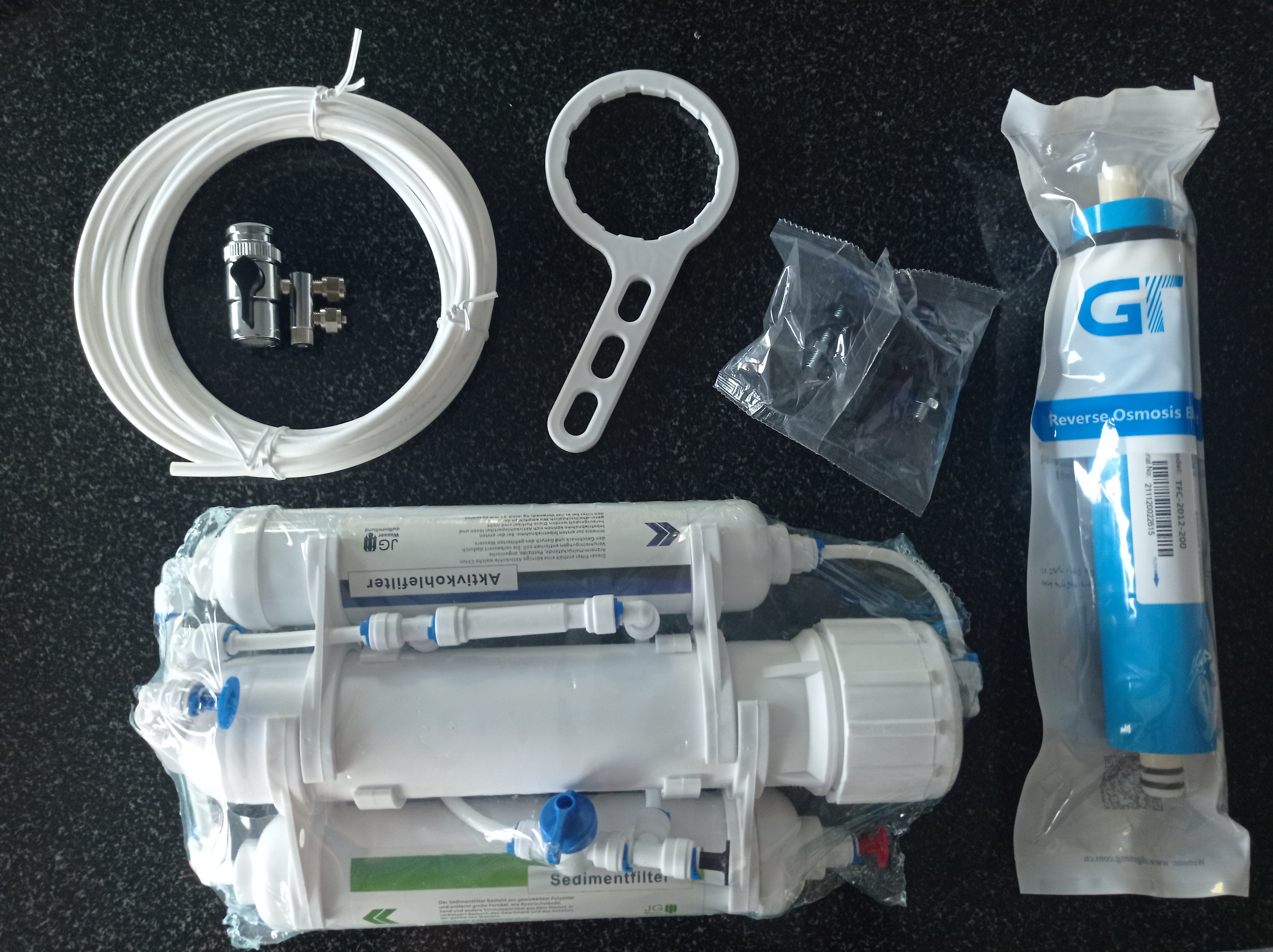 Die Transportable: 3-stufige Osmose-Anlage zum Anschluss direkt am Wasserhahn ~  vital-RO-mobil-3